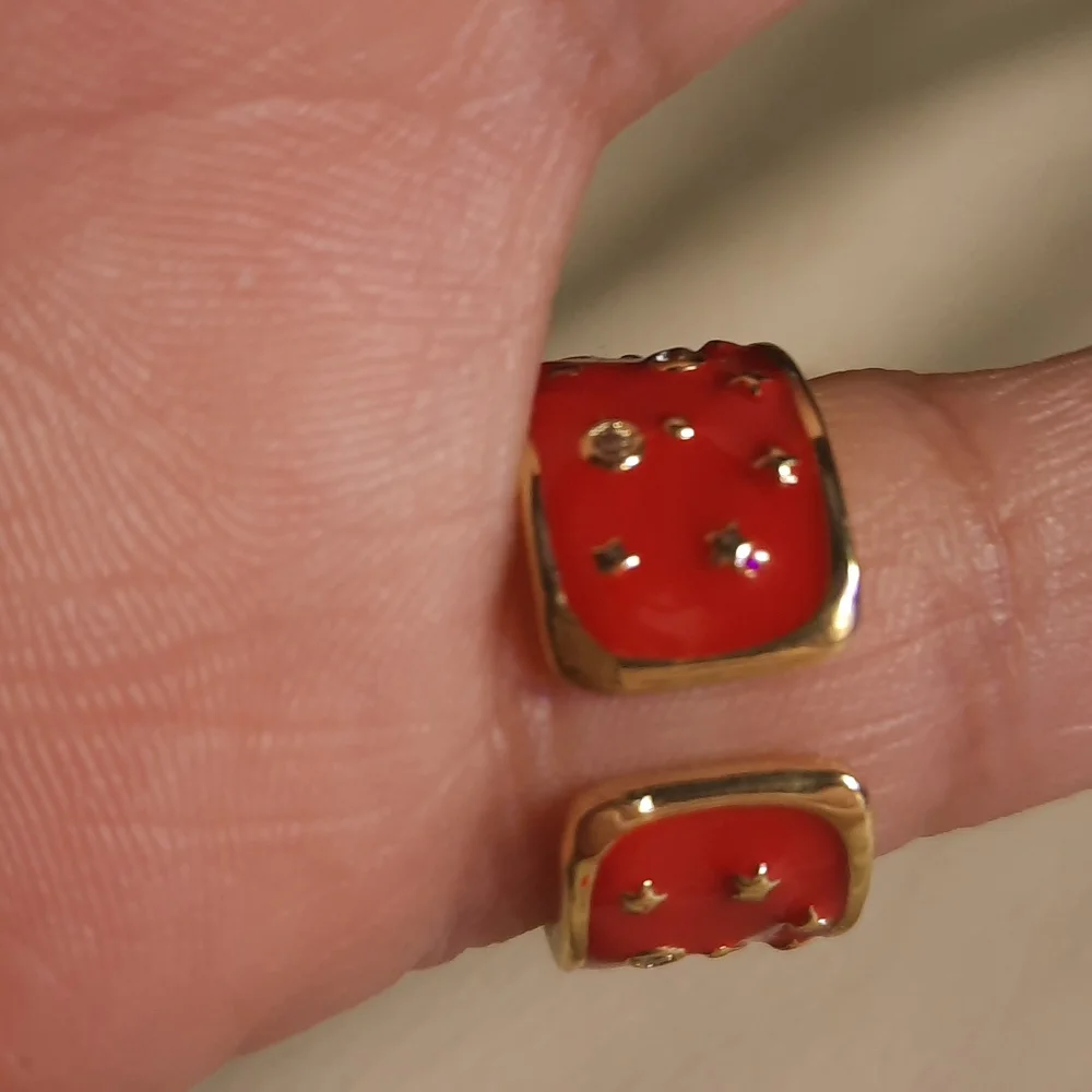 - Red and blue Enamel Gold Tone heavy adjustable ring - Picture 3 of 5